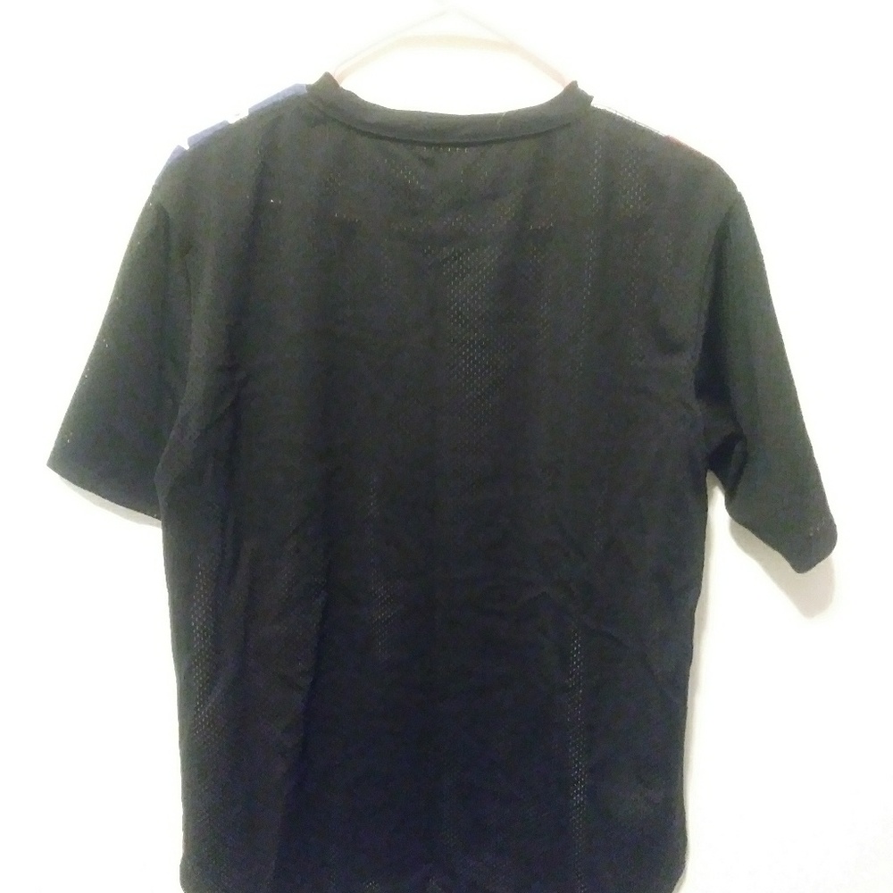 Shirt - Picture 3 of 4